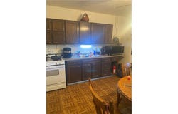 139 Leneake St, Wilkins Twp, PA 15145