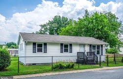 310 FRANKLIN STREET, COLONIAL BEACH, VA 22443