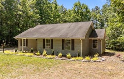 428 Long Branch Drive, LaCrosse, VA 23950