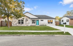 5882 CASTLE RUN, San Antonio, TX 78218-4135