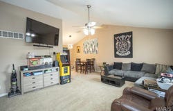 15729 Terris Lane, St Robert, MO 65584