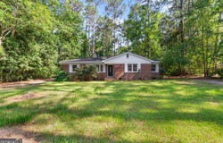 112 Forest, Statesboro, GA 30458