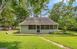 604 Jackson Lake Inn, Jackson, GA 30233