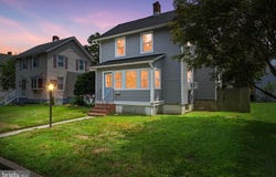 289 E ST, CARNEYS POINT, NJ 08069