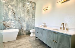 2 Ashley G Ln, Ranchos de Taos, NM 87557