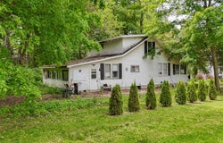 31889 W Lakeshore Drive, Dowagiac, MI 49047