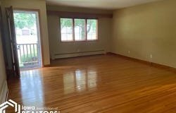 739 Main Avenue N, Britt, IA 50423