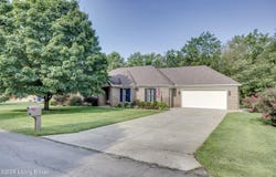 912 Woods Run Rd, Bardstown, KY 40004