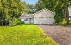 116 SE Heath Cliff, POPLAR GROVE, IL 61065