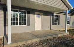 612 E 8th Street, Eldon, MO 65026