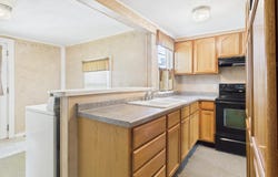 80 S 7th Street, Hamilton, IL 62341