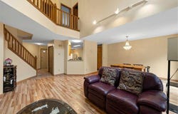 10695 53rd Avenue N, Plymouth, MN 55442