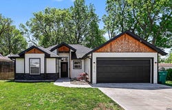 3515 SW 19th ST, Topeka, KS 66604
