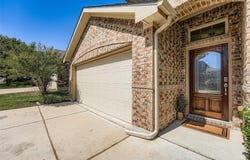 409 Briar Park DR, Georgetown, TX 78626
