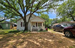 127 Morgan Street, Pilot Point, TX 76258