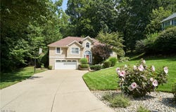4535 Pinewood Path, Copley, OH 44321