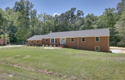 110 Artillery RD, Yorktown, VA 23692
