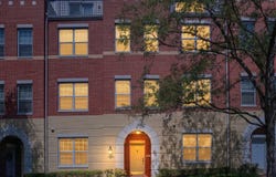 43620 HAMPSHIRE CROSSING Square, LEESBURG, VA 20176