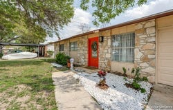 5026 Ed White, Kirby, TX 78219