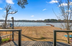 1805 E Lake Drive, Gladewater, TX 75647