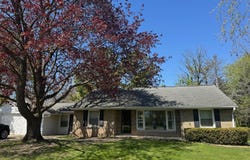 6043 N 118TH St, Milwaukee, WI 53225