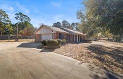 210 Tejas Trl, Atlanta, TX 75551