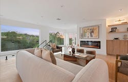 902 Challenger ST, Lakeway, TX 78734