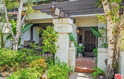 17204 Palisades Cir, Pacific Palisades, CA 90272