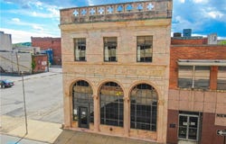 27 N Mercer St, New Castle, PA 16101