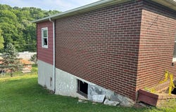 110 Hillcrest Dr, Bluefield, VA 24605