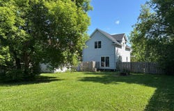 508 2nd Ave S, New Rockford, ND 58356