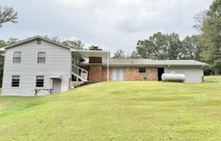 2263 Ridge Road, Columbus, MS 39705