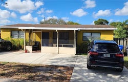 1360 N 73rd Way, Hollywood, FL 33024