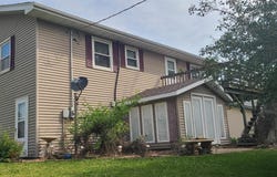 406 E Centre Street, Garnavillo, IA 52049