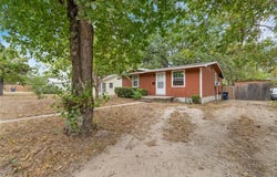 532 College ST, Rockdale, TX 76567