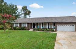 2110 Cove Circle N, Hokes, AL 35903