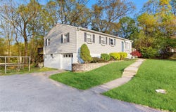 17 Fenmore Drive, Wappingers Falls, NY 12590