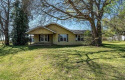 15621 FM 849, Lindale, TX 75771