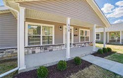 638 Clifton Avenue, Springfield, OH 45505