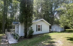 1028 Kennedy Rd, Jamestown, TN 38556