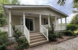 3271 Selmaville Road, Salem, IL 62881