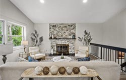 10280 Tarn Circle, Eden Prairie, MN 55347