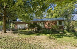 16 S Stickler Road, Columbia City, IN 46725