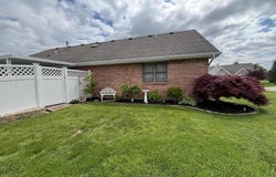 1524 New Castle Lane, Springfield, OH 45503