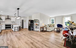 214 LOGHES Drive, MANHEIM, PA 17545