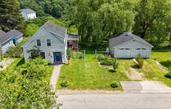30 Pine Street, Thomaston, ME 04861