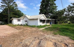 1565 County Road 61, Roanoke, AL 36274