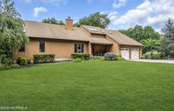 311 County House Road, Washington, NJ 08080