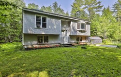 28 Shelley Lane, New Boston, NH 03070