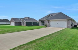 614 Eastex Road, Lufkin, TX 75901